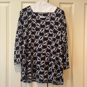 Susan Graver Black&white Tiered 3/4 sleeve top